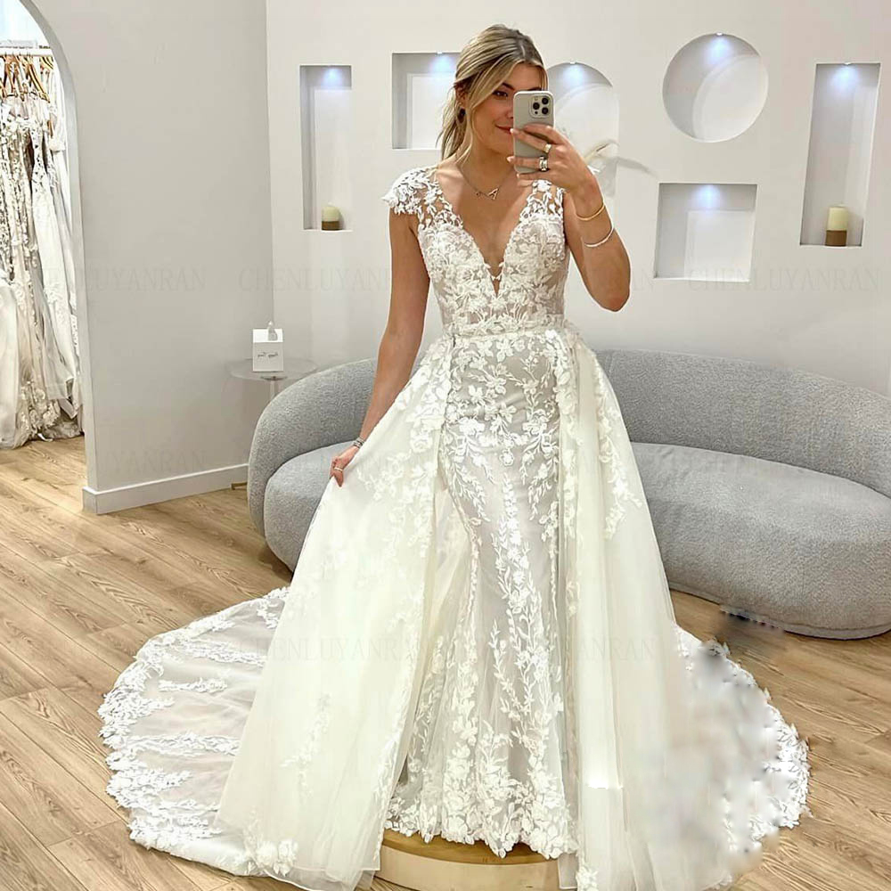Exquisite Mermaid Wedding Dresses 2023 Women V-Neck Lace Applique Long Bride Dress Detachable Train Ivory Custom Occasion Gowns