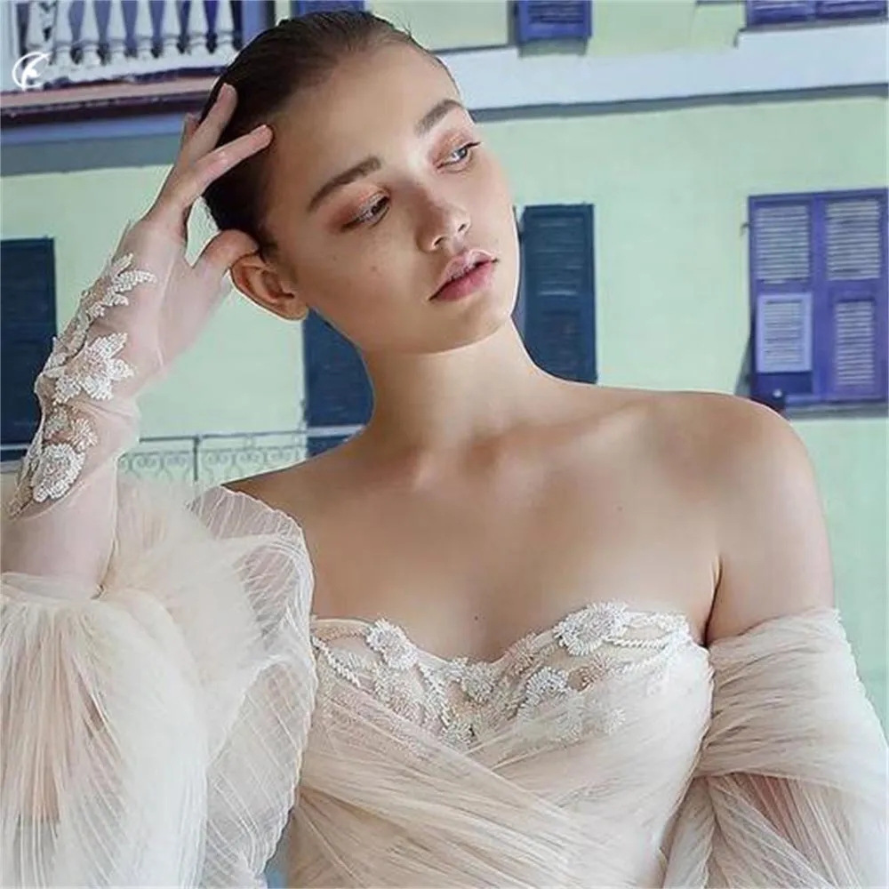 Chic Flowy Beach Wedding Gown Long Sleeve Ivory Wedding Dress Off The Shoulder Bridal Dress Sweetheart Neck Bridal Gowns