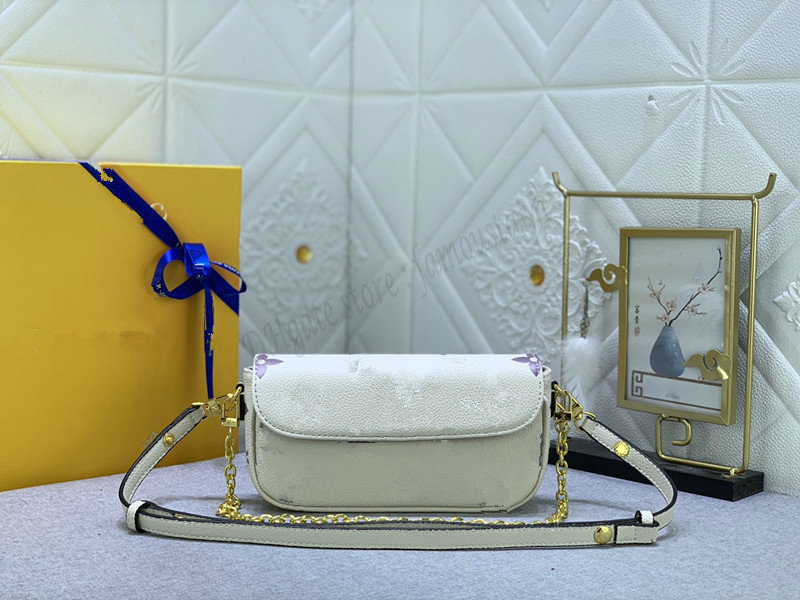 WALLET ON CHAIN IVY Designer Cross Body Chain Pack Purse Handbag Women Luxurys Flower handbag Tote Bags M81911 designer bag, 01
WALLET ON CHAIN IVY Designer Cross Body Chain Pack Purse Handbag Women Luxurys Flower handbag Tote Bags M81911 designer bag, 01