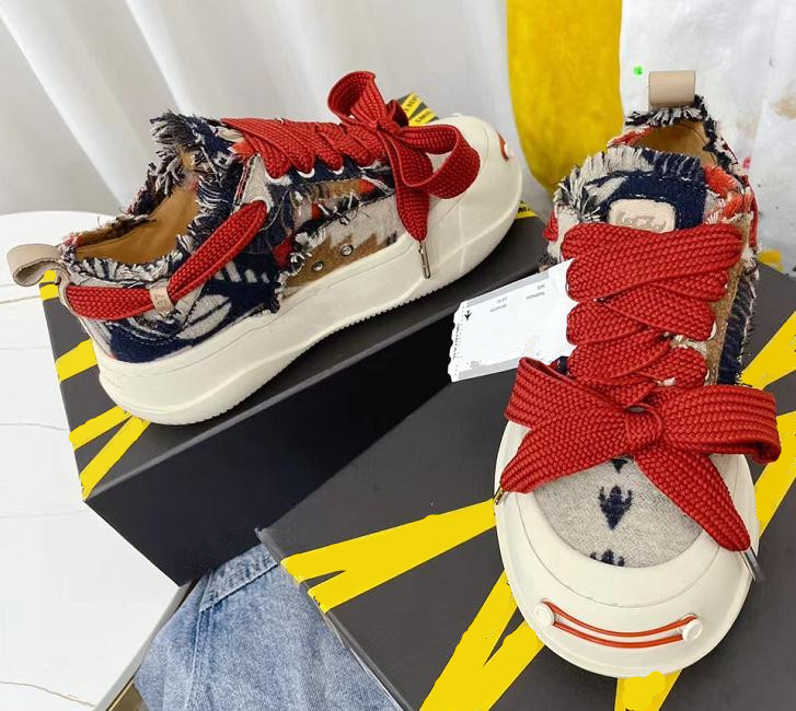 Woman SMILE Canvas shoes Thick bottom bow tie opened mouth laugh sneakers Leisure platform Ladies girls Rough edges Little White Shoes 35-44