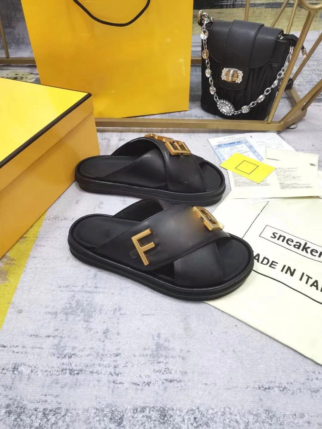 Womens designer slipper slide sandals summer brand corium shoes genuine leather classic beach p casual sandals size women woman outside slipper, C2
Womens designer slipper slide sandals summer brand corium shoes genuine leather classic beach p casual sandals size women woman outside slipper, C2