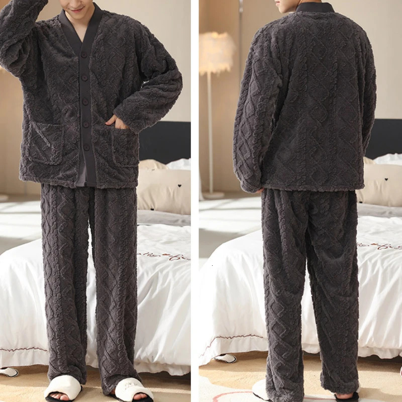 Womens Sleepwear Winter Flannel Velvet Men Pajamas Thickened VNeck Jacquard Plush Keep Warm Twopiece Suit 231122