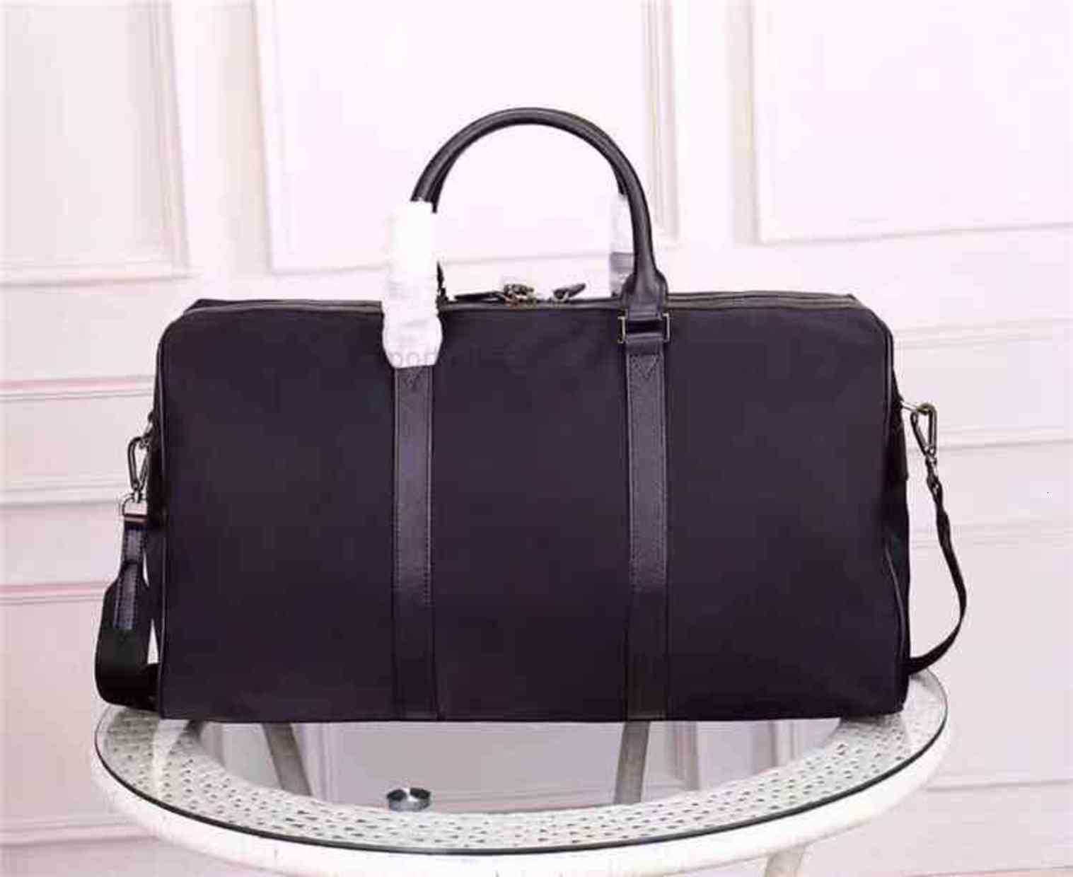 wholesale canvas duffel Bags men top quality classic travel l age for man totes leather handbag fashion duffle bag, Black
wholesale canvas duffel Bags men top quality classic travel l age for man totes leather handbag fashion duffle bag, Black