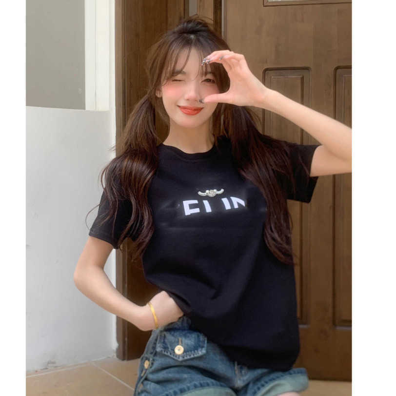 23ss Womens T-Shirt womens designer clothing tee Round neck Pure cotton pearl logo letter printing Short sleeve t shirt High quality womens clothes a1
23ss Womens T-Shirt womens designer clothing tee Round neck Pure cotton pearl logo letter printing Short sleeve t shirt High quality womens clothes a1
