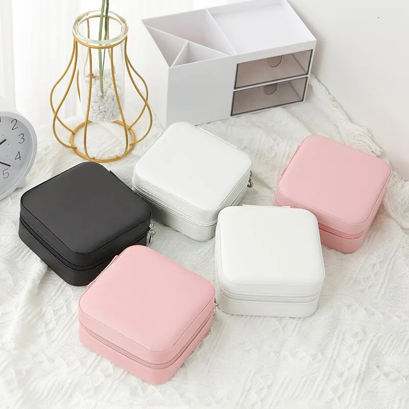 Jewelry Boxes 1pcs Single Layer Storage Box Ladies Travel Leather Jewelry Box Classic Black Pure White Fashion Pink Storage Box 231121