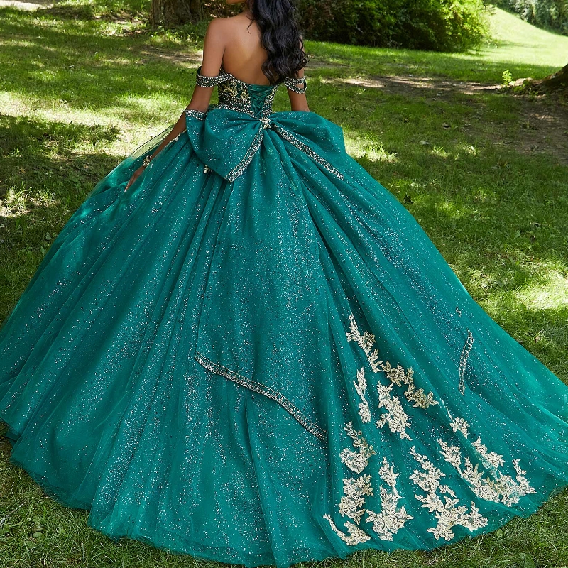 Green Shiny V-Neck Ball Gown Quinceanera Dresses Sleeveless Gold Appliques Lace Big Bow Beads Corset Vestidos De 15 Anos