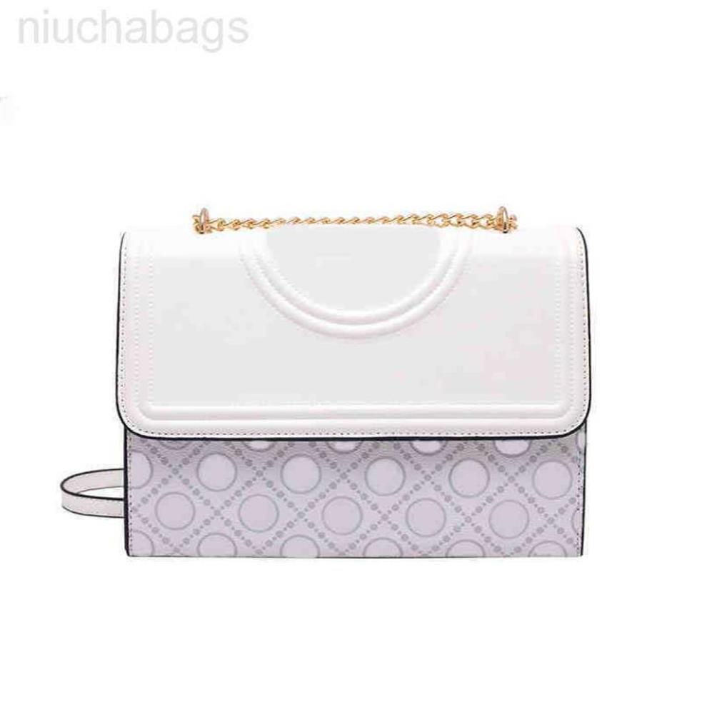 Luxury Tory Designer Bag Handbag Fashion Inclined Shoulder Versatile TB Purses Tories Burchs Totes Saddle Women Bags Crossbody 4TG251W, Burgundy-style 1-30x21x11cm
Luxury Tory Designer Bag Handbag Fashion Inclined Shoulder Versatile TB Purses Tories Burchs Totes Saddle Women Bags Crossbody 4TG251W, Burgundy-style 1-30x21x11cm