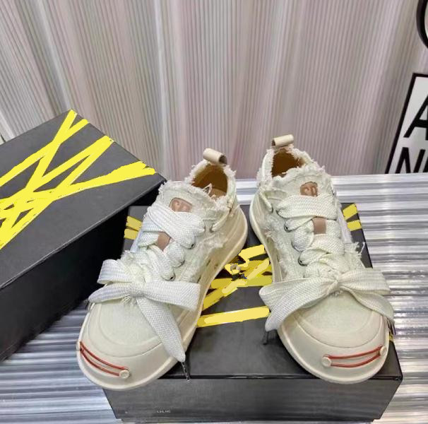 Woman SMILE Canvas shoes Thick bottom bow tie opened mouth laugh sneakers Leisure platform Ladies girls Rough edges Little White Shoes 35-44