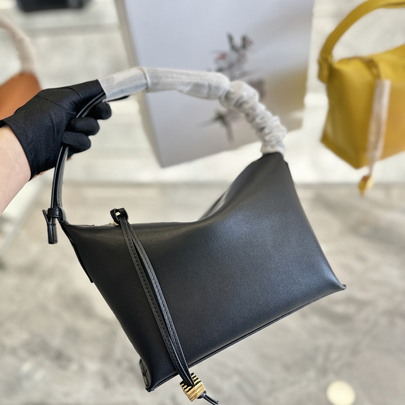 Designer Overnight Lightweight Bag Crossbody For Woman High-Quality Medium Casual Handbags Weekend Bags
Designer Overnight Lightweight Bag Crossbody For Woman High-Quality Medium Casual Handbags Weekend Bags