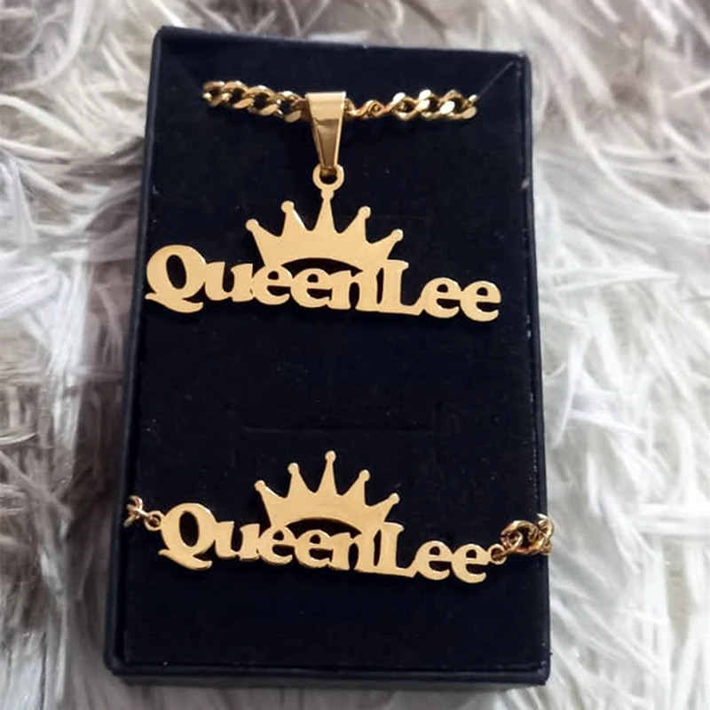 Pendant Necklaces Custom Baby Kid Name Necklace Bracelet Jewelry Set Stainles Steel Gold Color Heart Crown Butterfly Charm Boy Girl Accessories 231122