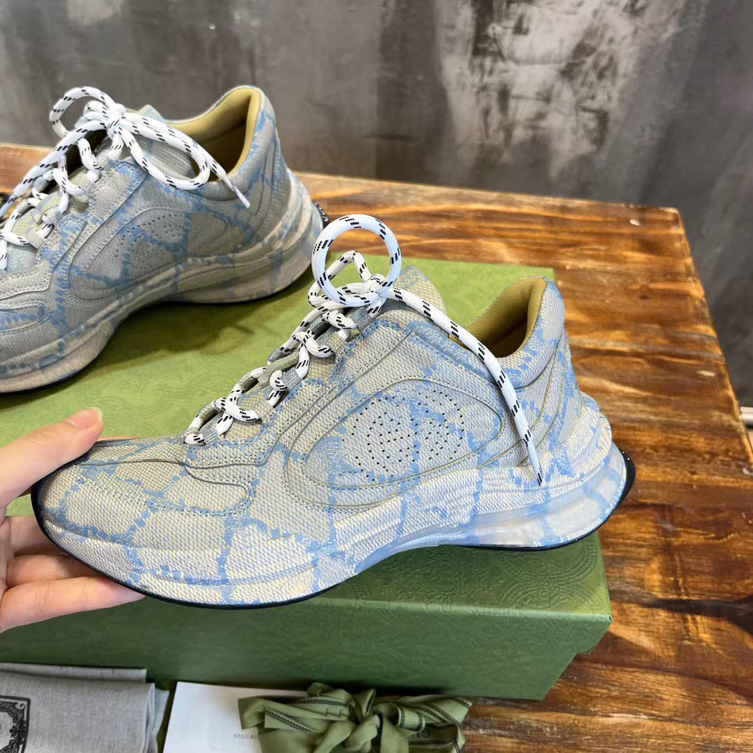 Run Sneaker 2023 Classic Couple Sneaker Designer Luxury shoes Beige Men women Trainers Ladies Shoe Chunky Sneaker Size 35-46, Color2
Run Sneaker 2023 Classic Couple Sneaker Designer Luxury shoes Beige Men women Trainers Ladies Shoe Chunky Sneaker Size 35-46, Color2