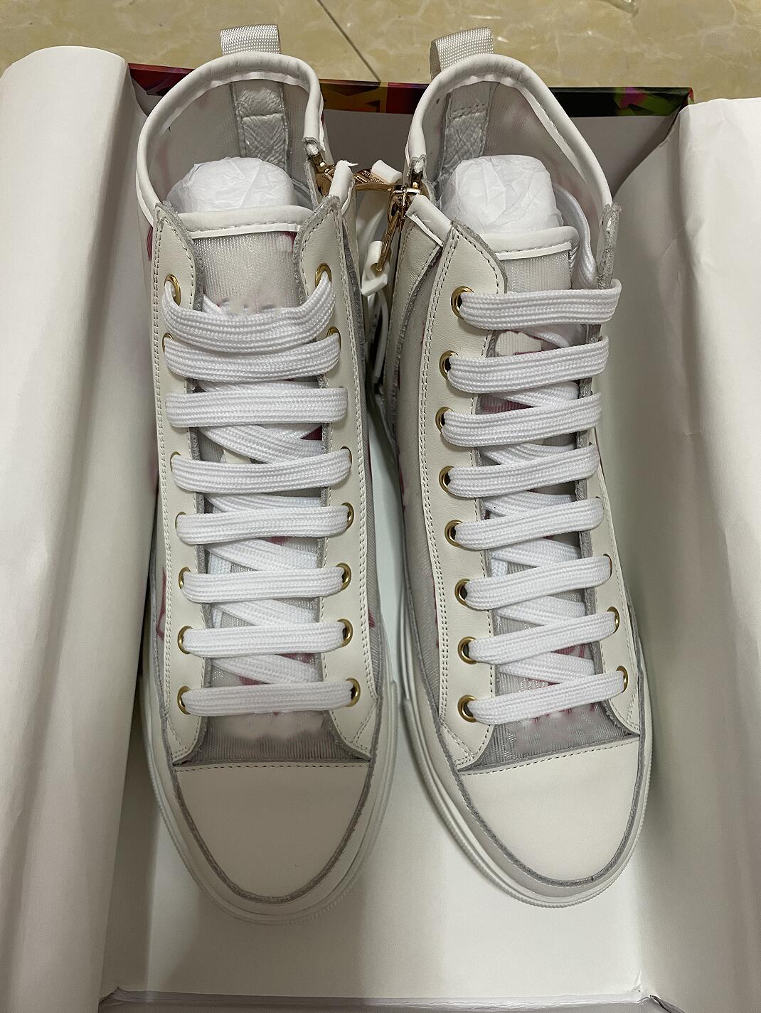 TIME OUT women sneakers Travel shoes leather lace-up sneaker fashion lady Flat designer Trainers Letters woman shoe platform men gym sneakers, 3#
TIME OUT women sneakers Travel shoes leather lace-up sneaker fashion lady Flat designer Trainers Letters woman shoe platform men gym sneakers, 3#