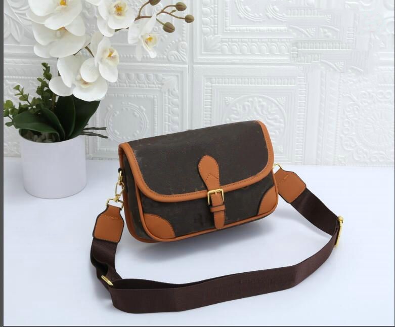 Classic Luxury designer handbag Bag Leather Embroidery Handbags Shoulder handbag Clutch Tote Messenger Shopping Purse 32308, Black
Classic Luxury designer handbag Bag Leather Embroidery Handbags Shoulder handbag Clutch Tote Messenger Shopping Purse 32308, Black