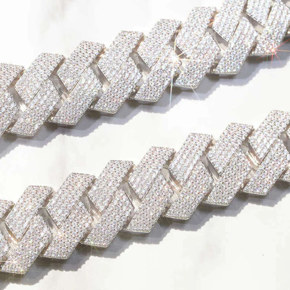 Hiphop Sterg Sier Custom Buckle 20mm 4 Rows Ice Pattern VVS Moissanite Cuban Chain