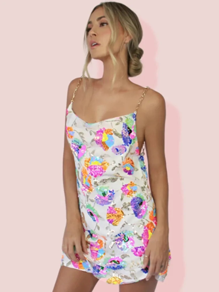 Basic Casual Dresses Sequin Sexy Elegant Dress Women Chain Spaghetti Strap Low Cut Backless Short Summer Bohemian Party Female 231123