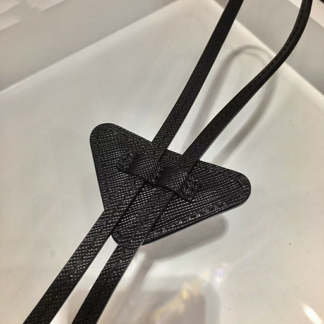 Elegant Ladies Neck Tie Geometric Design Ties in Silk for Classic Business or Party Attire L2509261QZ6