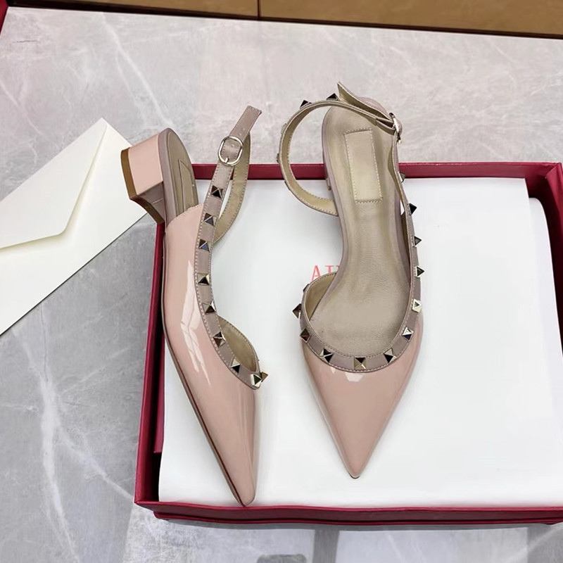 2023 women pumps Brand high heels shoes summer Rivets sandals pointed toe Casual Designer thick with 3cm Luxurys genuine leather studded spikes Party Wedding Shoes, Color # 16
2023 women pumps Brand high heels shoes summer Rivets sandals pointed toe Casual Designer thick with 3cm Luxurys genuine leather studded spikes Party Wedding Shoes, Color # 16