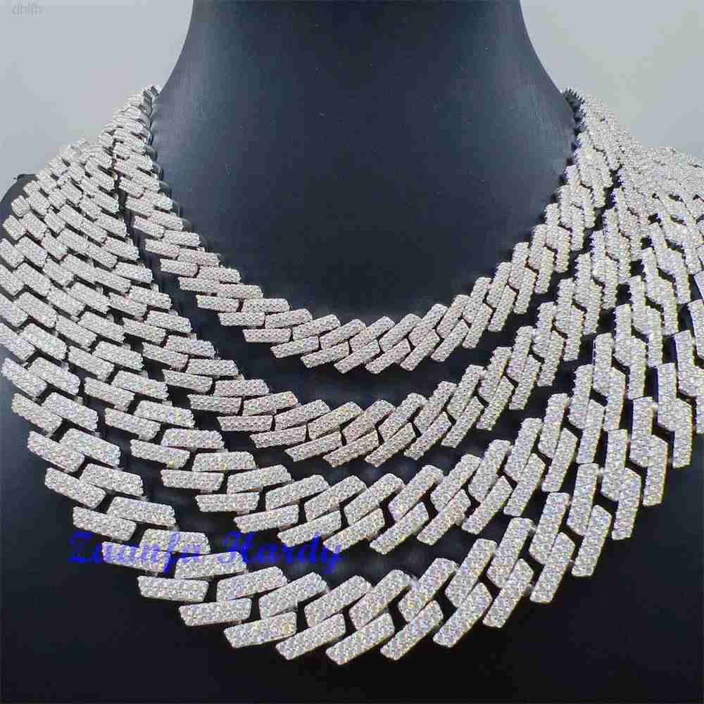 Custom Hip Hop Jewelry 10mm 12mm 13.5mm 15mm 20 Inches Cuban Link Necklace 2 Rows Vvs Gra Certified Moissanite Cuban Chain
Custom Hip Hop Jewelry 10mm 12mm 13.5mm 15mm 20 Inches Cuban Link Necklace 2 Rows Vvs Gra Certified Moissanite Cuban Chain
