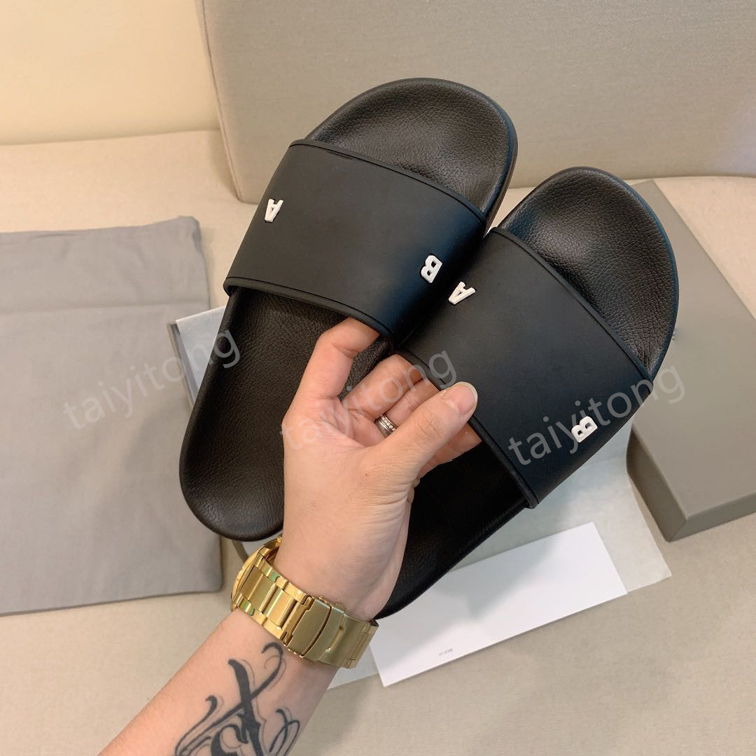 Sandals With Box Fashion slippers men women slides sandals slipper summer sandal beach flip flops with box
Sandals With Box Fashion slippers men women slides sandals slipper summer sandal beach flip flops with box