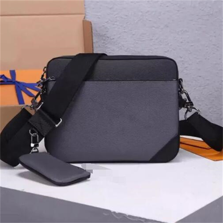 Hot Designer Luxury HandbagsMessenger Bags Shoulder Bag Make up Bag Tote Man's bag, Black flowers aaaa+
Hot Designer Luxury HandbagsMessenger Bags Shoulder Bag Make up Bag Tote Man's bag, Black flowers aaaa+