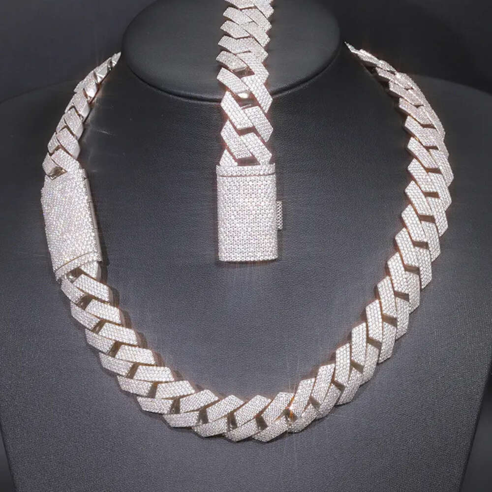 Hiphop Sterg Sier Custom Buckle 20mm 4 Rows Ice Pattern VVS Moissanite Cuban Chain