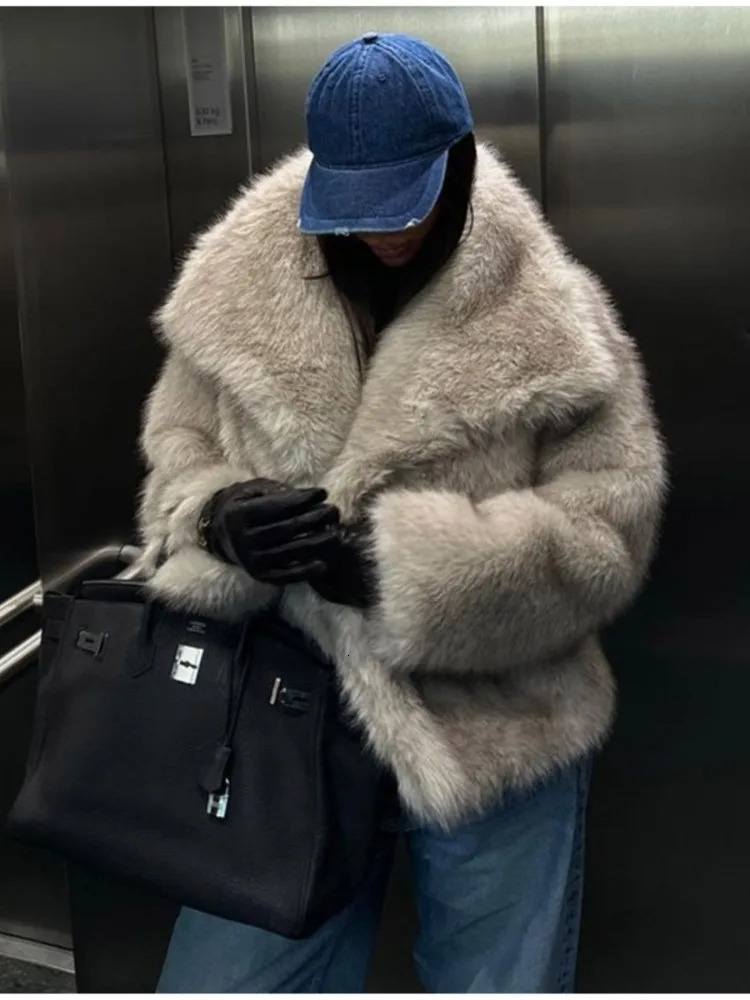 Women's Fur Faux Women Coat Warm Winter Fashion Long Sleeve Turndown Collar Female Coats 2023 Streetwear Creamy White Ladies Outwear 231122
