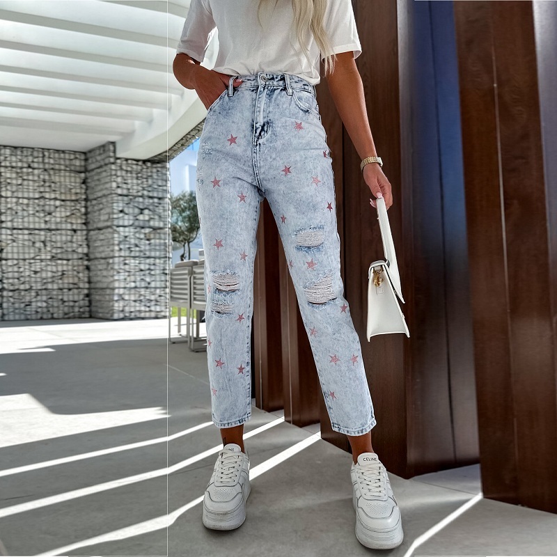 Women's Jeans YEMOGGY Elegant Ripped for Women Summer Pants 2023 Button Pocket Star Loose High Waist Perforated Denim 230422