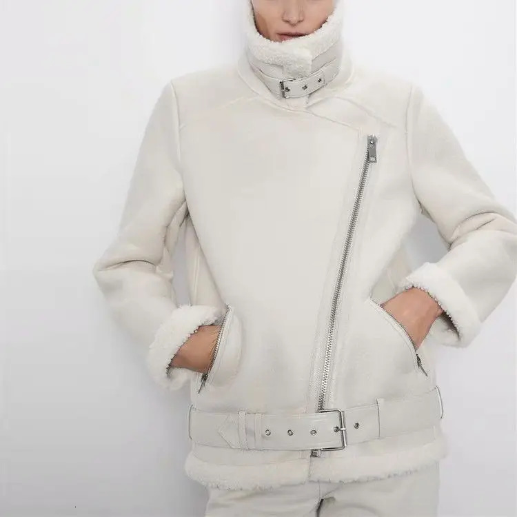 Women's Fur Faux Thick and warm faux leather jacket Coat women's beige longsleeved belt women winter fashion streetwear Tops 231122