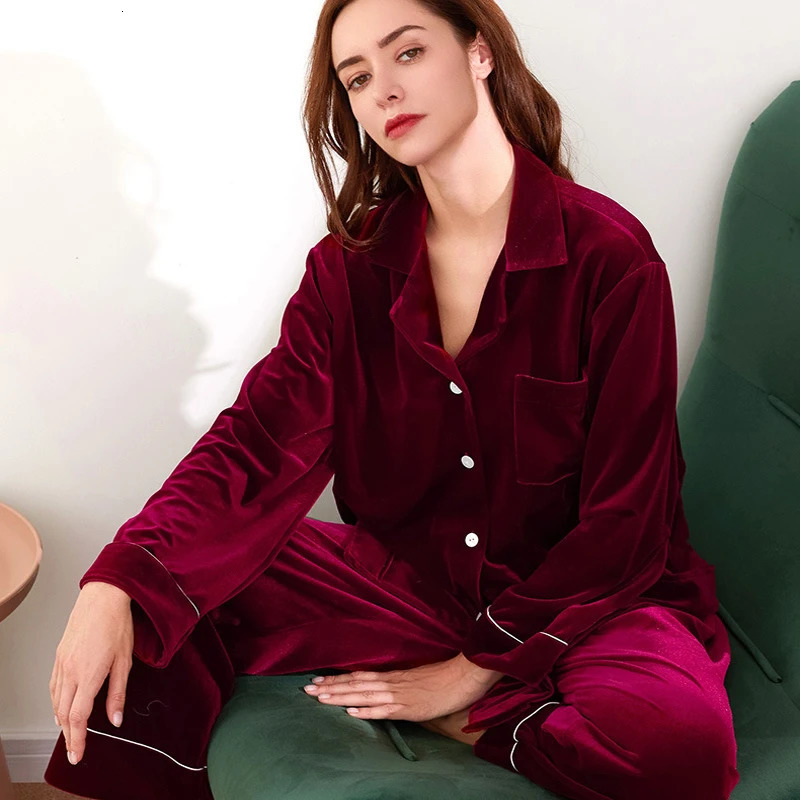 Womens Sleepwear Velvet Silk Pajamas Set for Autumn and Winter 2 pieces Home Suit 100% Pure Spring Service 231123