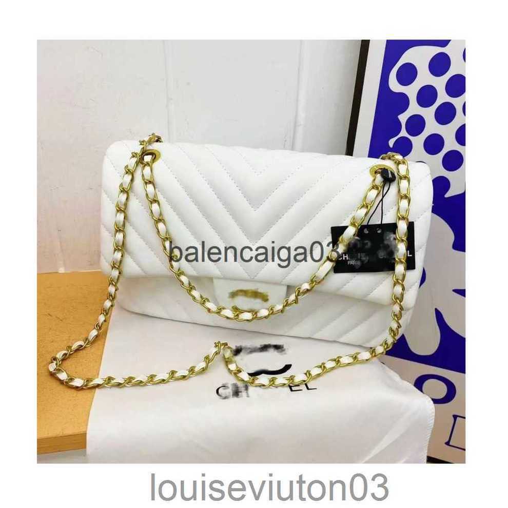 Designer Channel Bag Tote Shoulder Handbag Crossbody Bag Luxurious Fashion New Small Square Light Luxury Rhombus Chain Leather Bag, Green
Designer Channel Bag Tote Shoulder Handbag Crossbody Bag Luxurious Fashion New Small Square Light Luxury Rhombus Chain Leather Bag, Green
