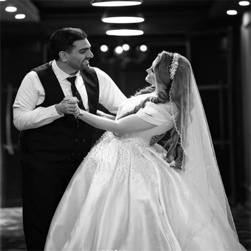 Elegant Ball Gown Pearls Wedding Dress 2023 Satin Beaded Plus Size Country Bridal Gowns Zipper Arabic Garden Civil Vestido De Noiva Beautiful Boho Bri