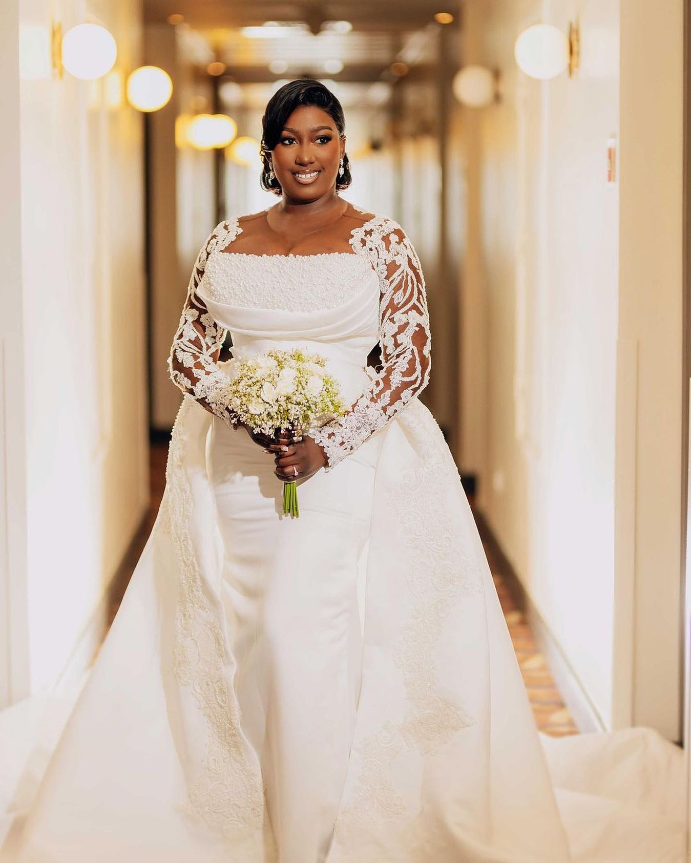 Plus Size Mermaid Wedding Dresses With Detachable Tarin Bridal Gowns Long Sleeve Lace Appliqued Beaded robes de mariee