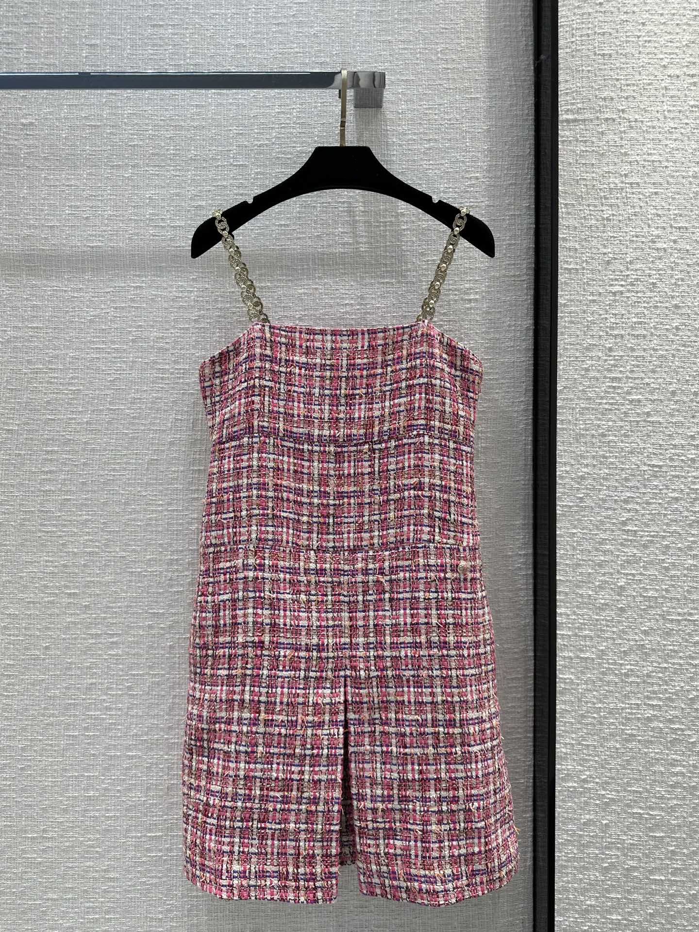 Milan Runway dresses 2023 New Autumn Spaghetti Strap take a holiday Women' Designer Dress Brand Same Style Sundress 0423-2, Customize
Milan Runway dresses 2023 New Autumn Spaghetti Strap take a holiday Women' Designer Dress Brand Same Style Sundress 0423-2, Customize