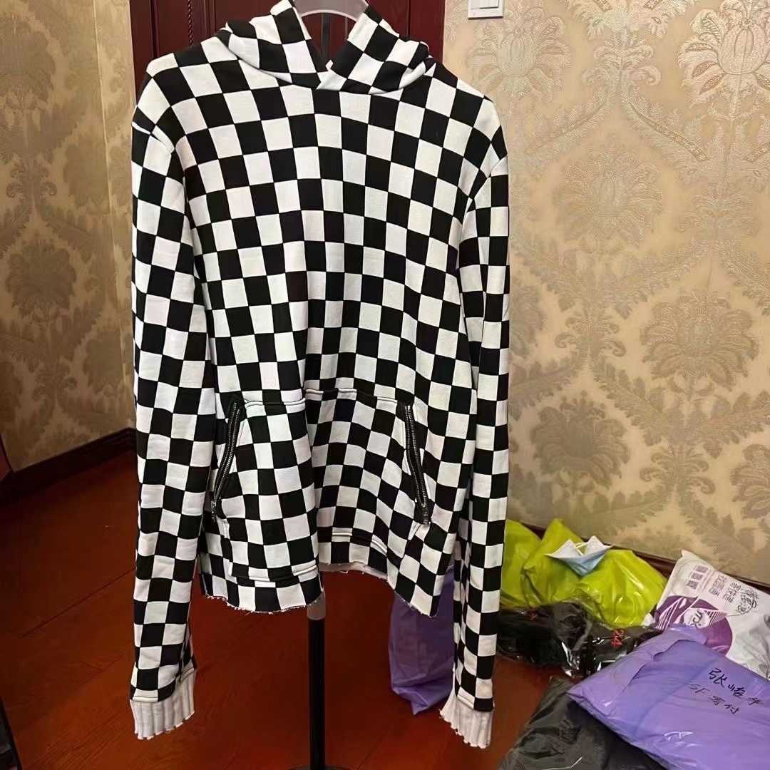 Designer Clothing Sweatshirts Hoodies Amiiri 23 Spring Autumn New Checkerboard Sweater Versatile Fabric Thread Top Men' Women' Pullover Casual for sale, Shipping fee
Designer Clothing Sweatshirts Hoodies Amiiri 23 Spring Autumn New Checkerboard Sweater Versatile Fabric Thread Top Men' Women' Pullover Casual for sale, Shipping fee