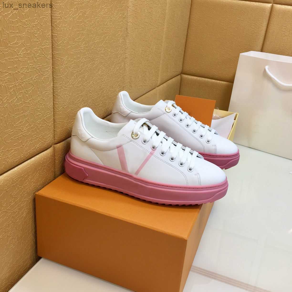 2021 Women Casual Shoes Timeout Sneakers Soft Embossed Lambskin Calfskin Lady White Padded Pattern Sole Shoe style Top, Color 6
2021 Women Casual Shoes Timeout Sneakers Soft Embossed Lambskin Calfskin Lady White Padded Pattern Sole Shoe style Top, Color 6