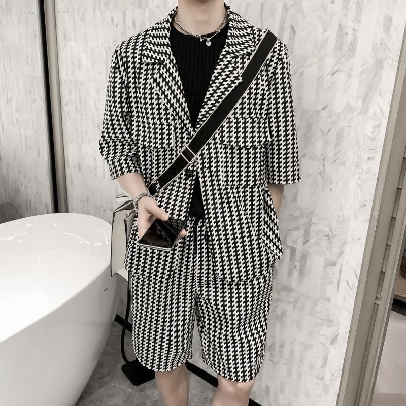 Men's Tracksuits Men's half sleeved jacket summer shorts knee length 2 pieces street clothing casual fashion Korean clothing 230424