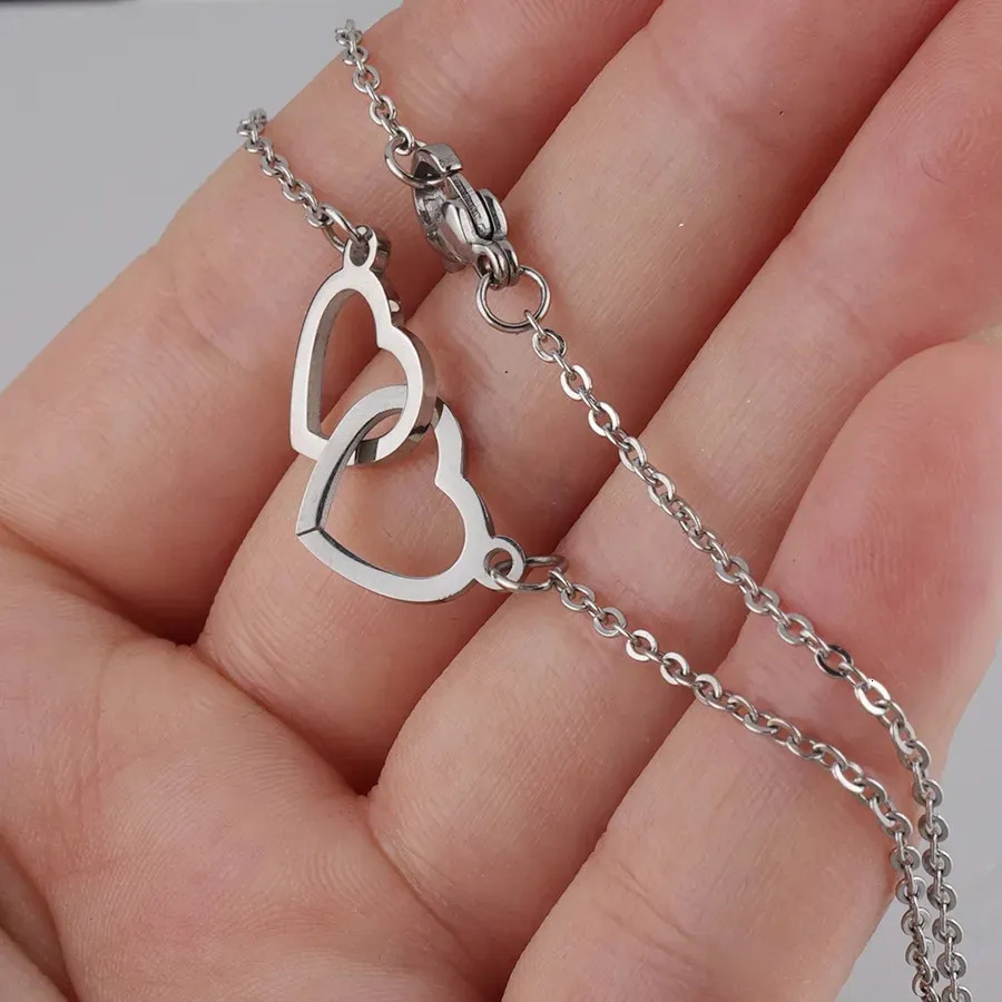 Pendant Necklaces Customized Necklace Double Heart Engraved Name Steel Necklace Eternal Rose Box For Women Valentine's Day Gift Box 231124
