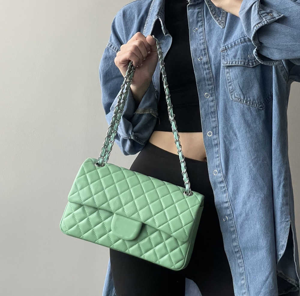 French Womens Classic Double Flap Quilted Lambskin Bags Apple Green Early Spring Luxury Purse Silver Metal Hardware Matelasse Chain Multi Pochette Handbags 25CM, Sky blue
French Womens Classic Double Flap Quilted Lambskin Bags Apple Green Early Spring Luxury Purse Silver Metal Hardware Matelasse Chain Multi Pochette Handbags 25CM, Sky blue