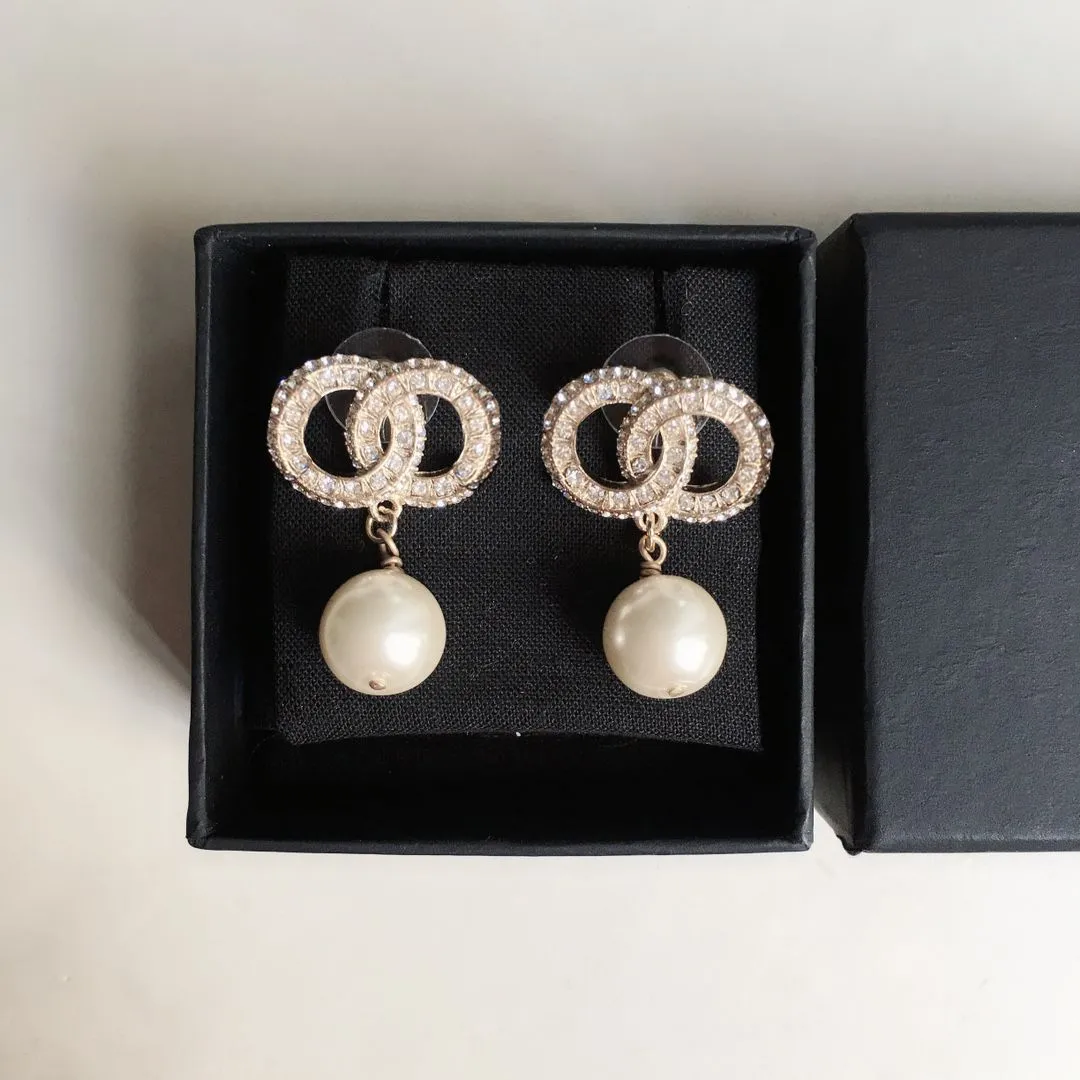 Small incense square round diamond pearl stud earrings brass 925 silver needle Jewelry With BOX
Small incense square round diamond pearl stud earrings brass 925 silver needle Jewelry With BOX