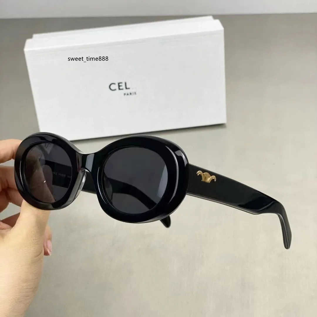 Sunglasses Retro cat's eye sunglasses for women CE's Arc de Triomphe oval French high street
Sunglasses Retro cat's eye sunglasses for women CE's Arc de Triomphe oval French high street