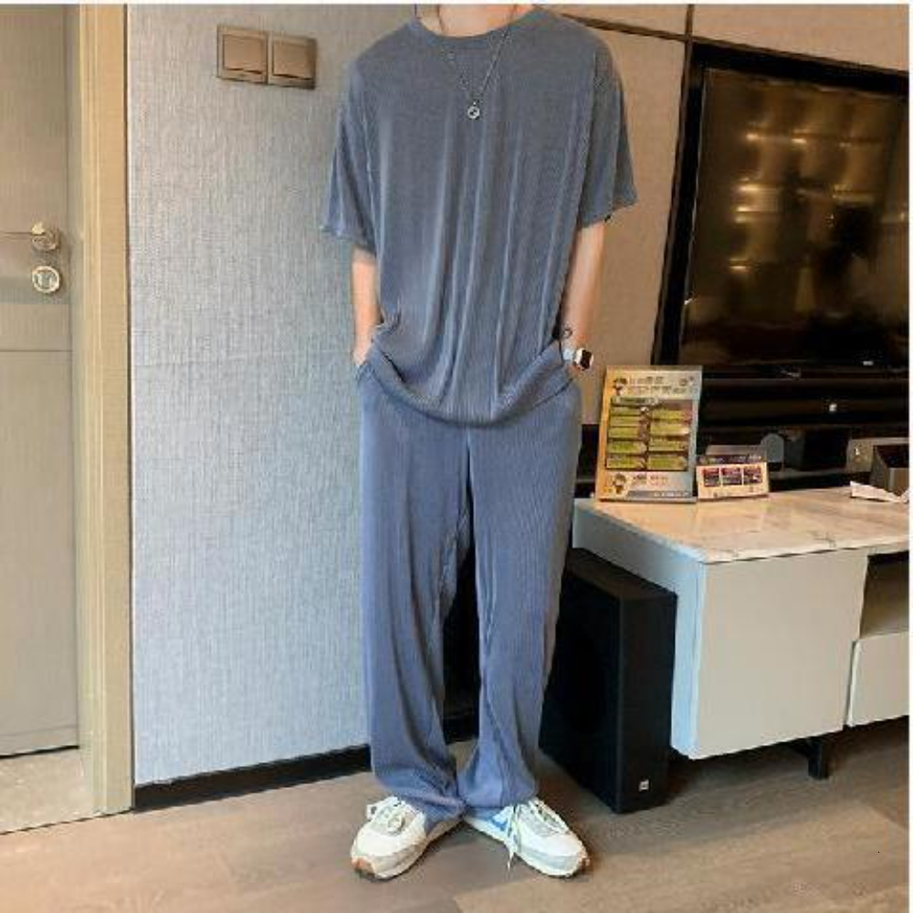 Men's Tracksuits Summer Ice Leisure Sports Suit Men's Trend Fashion Ice Men's T-shirt Korean Relaxed Drape Short SleeveTrousers Set 230