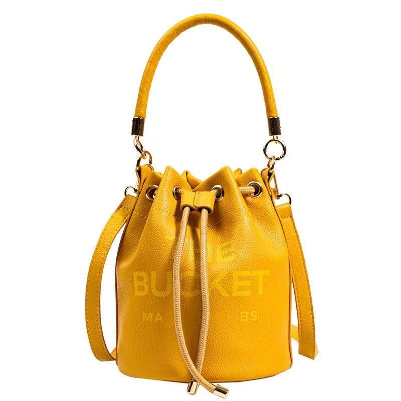 Designer Tote Bags Four seasons Crossbody Shopping Bag Designer Purses And Handbags Lady Luxury Famous Brands Pu Shoulder Bag For Women gift high quality
Designer Tote Bags Four seasons Crossbody Shopping Bag Designer Purses And Handbags Lady Luxury Famous Brands Pu Shoulder Bag For Women gift high quality
