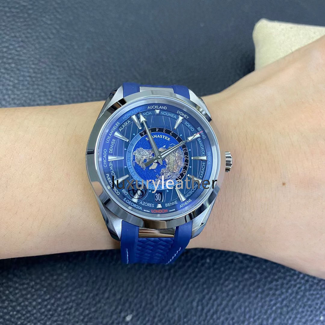 VSF Universal time watch 8938 Mechanical movement Diameter 43MM Sapphire crystal glass Fine steel watch band Rubber belt waterproof, As shown
VSF Universal time watch 8938 Mechanical movement Diameter 43MM Sapphire crystal glass Fine steel watch band Rubber belt waterproof, As shown