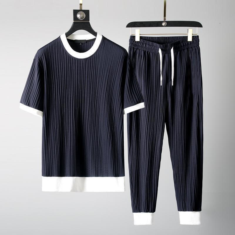 Men's Tracksuits Summer Casual Suit Men's Round Neck Elastic Breathable Pleated Short-sleeved Nine-point Pants Thin One Set 230424