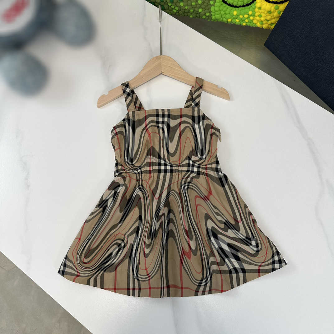 23ss Princess dresses kids designer clothes girls Dress Plaid Halter Waist tuck dress big Girls shirt skirts High quality kids clothes
23ss Princess dresses kids designer clothes girls Dress Plaid Halter Waist tuck dress big Girls shirt skirts High quality kids clothes