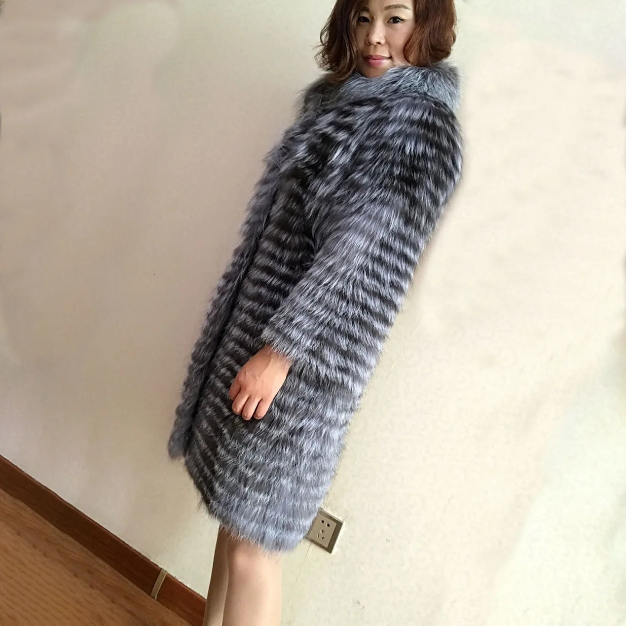 Women's Fur Faux Fur pure natural silver fox hair ladies coat winter women's warm long-sleeved shirt round neck coat 231123