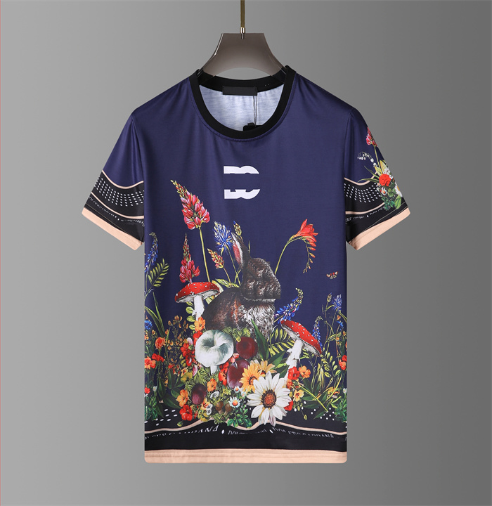t shirt European and American fashion sweet rabbit flowers and plants print color matching loose T-shirt top Joker half sleeve
t shirt European and American fashion sweet rabbit flowers and plants print color matching loose T-shirt top Joker half sleeve