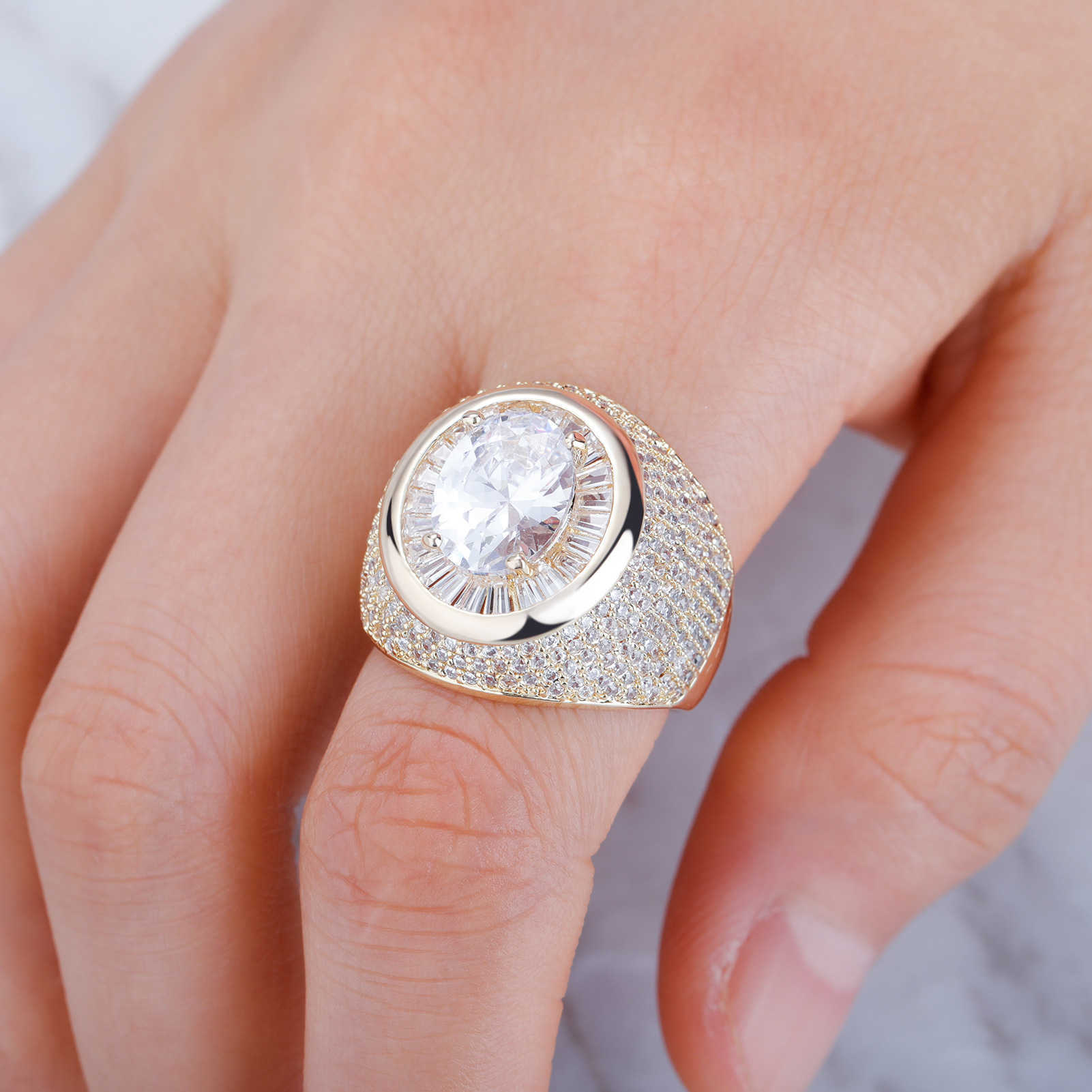 INS Hot Selling Hip Hop Large Zircon Ladder Square Diamond Band Ring For Men And Women Personalized Iced Out Hip Hop Punk Rock Wedding Rapper Finger J