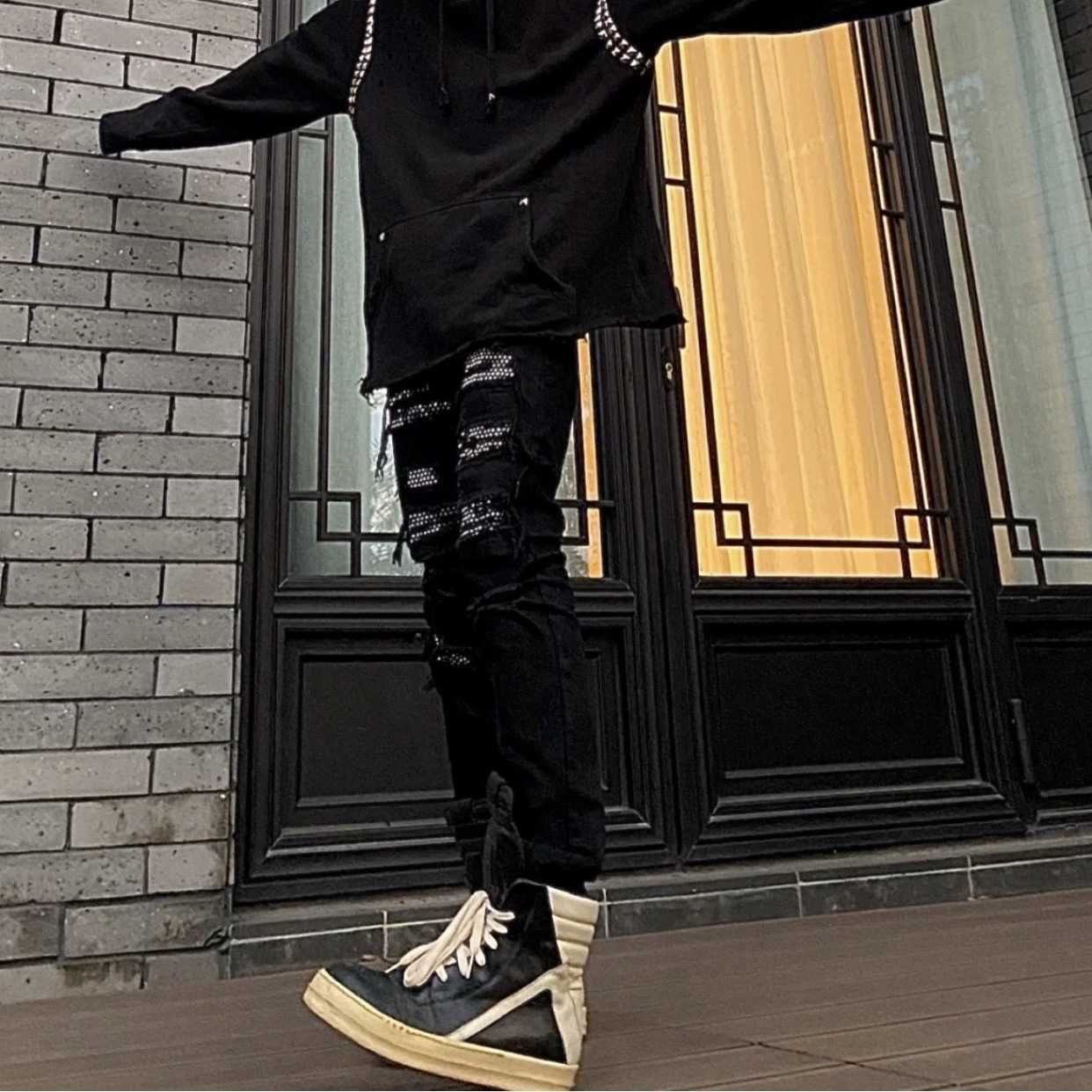 Designer Clothing Denim Pants Amiiri Black Diamond Jeans High Street Distressed Ripped Skinny Motocycle Biker Straight Rock Pants Distressed Ripped Skinny
Designer Clothing Denim Pants Amiiri Black Diamond Jeans High Street Distressed Ripped Skinny Motocycle Biker Straight Rock Pants Distressed Ripped Skinny