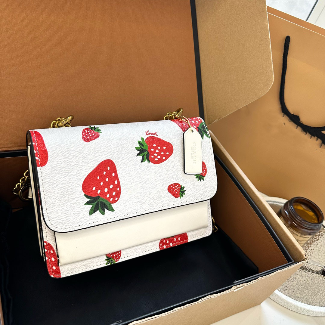 Handbags Flip Chain Organ Bag Classic Strawberry Print One Shoulder Cross Shoulder Flip Small Square Bag for Women, White strawberry
Handbags Flip Chain Organ Bag Classic Strawberry Print One Shoulder Cross Shoulder Flip Small Square Bag for Women, White strawberry